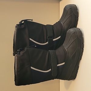 Snow Boots